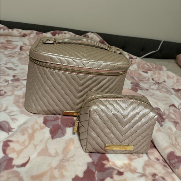 Tartan and Twine cosmetics bag set - Picture 1 of 12